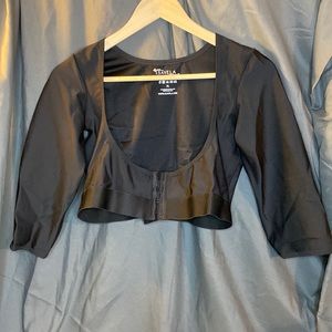 Isavela Braless Compression Vest